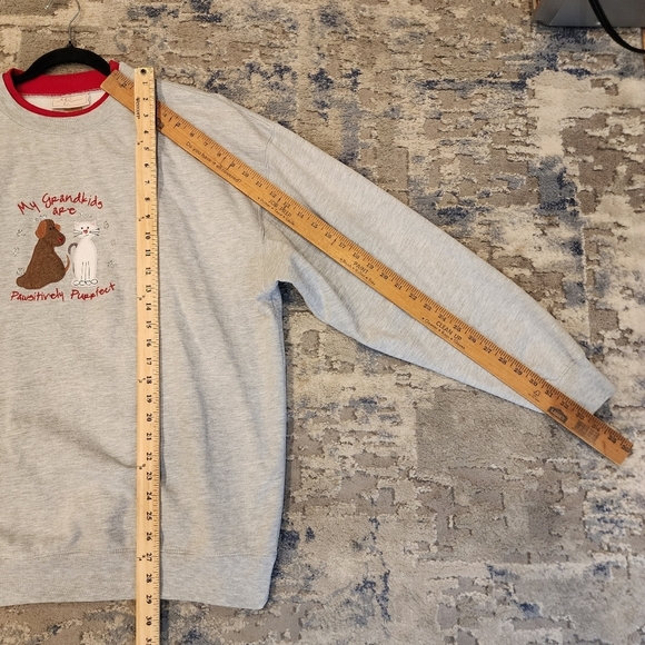 "My Grandkids are Pawsitively Purrfect" embroidered grey sweatshirt. Size 2X - Picture 14 of 14